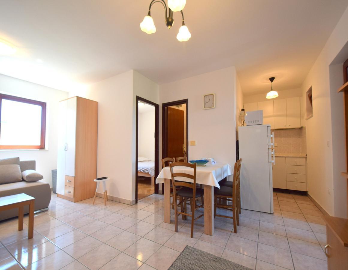 Apartment Ozren Malinska Eksteriør billede